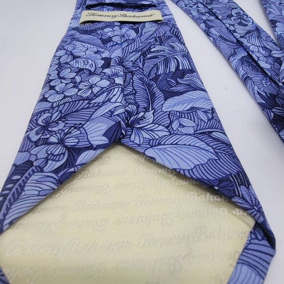 Vintage Tommy Bahama 100% Silk Tie Blue Leaves Flowers rare botanical novelty - Picture 5 of 6